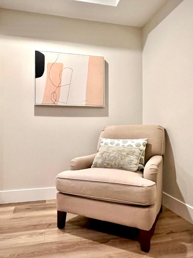 The Harmony Inn Spacious 2 Bdrms 2 Beds Basement Suite Surrey Exteriér fotografie